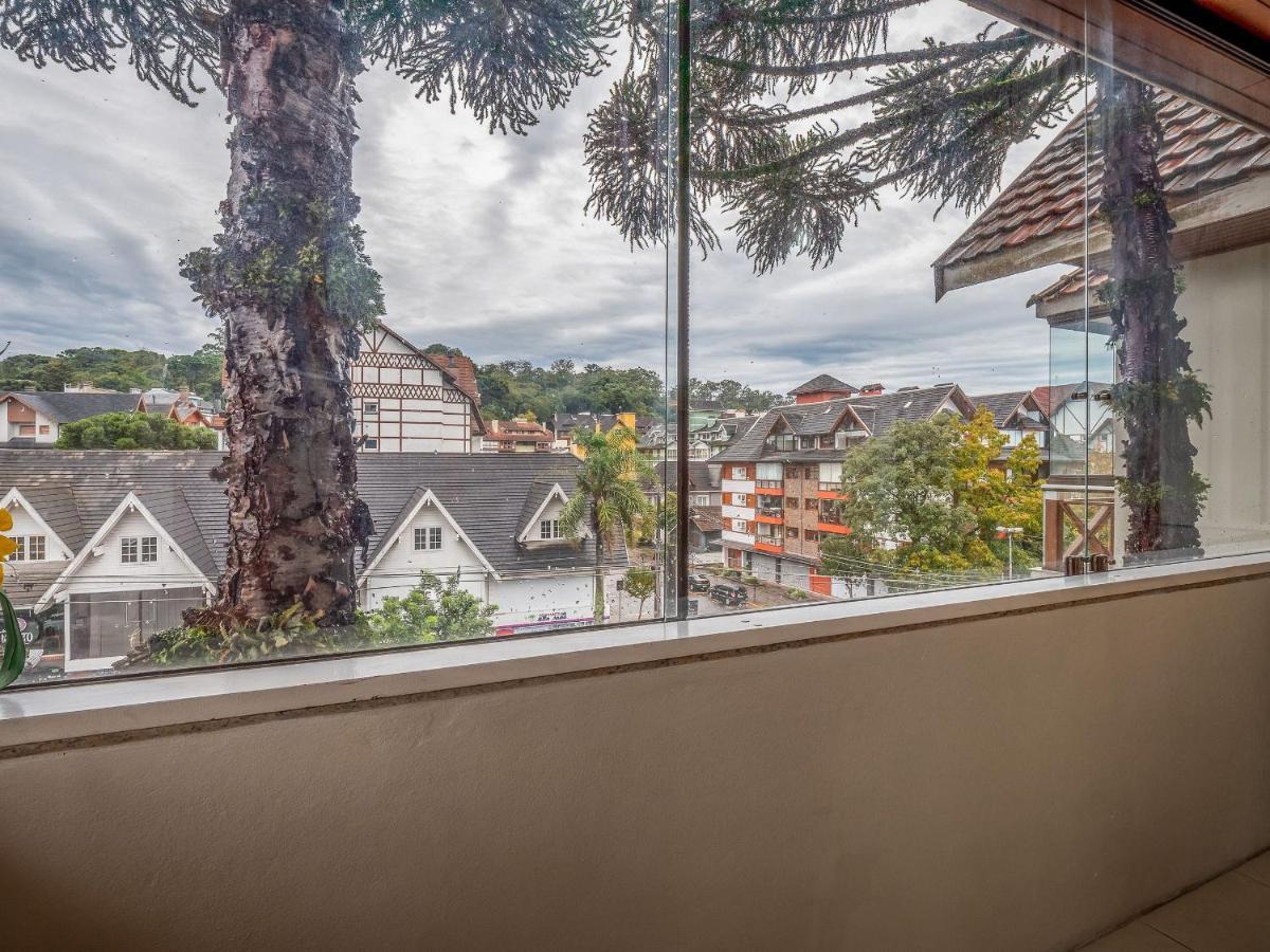 Dom Carletto 406 - Centro de Gramado, 4 dormitórios e vaga de garagem Exterior foto